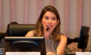 Leia mais sobre o artigo Júlia Lucy promoveu políticas para mulheres com foco na autonomia e proteção
