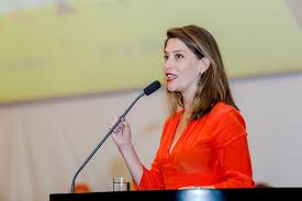 Júlia Lucy assumiu protagonismo na defesa da primeira infância na CLDF